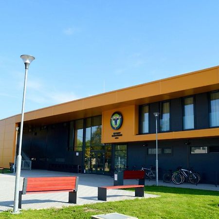 Sport Centrum Apartman Папа Экстерьер фото
